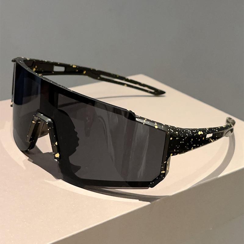 Attractive Glasses Men's Green Oversized Sport Goggle Sunglasses Wo For Luxury Brand Designer Sun Glasses Vintage Punk Ski Cycling Windproof Eyeglasses