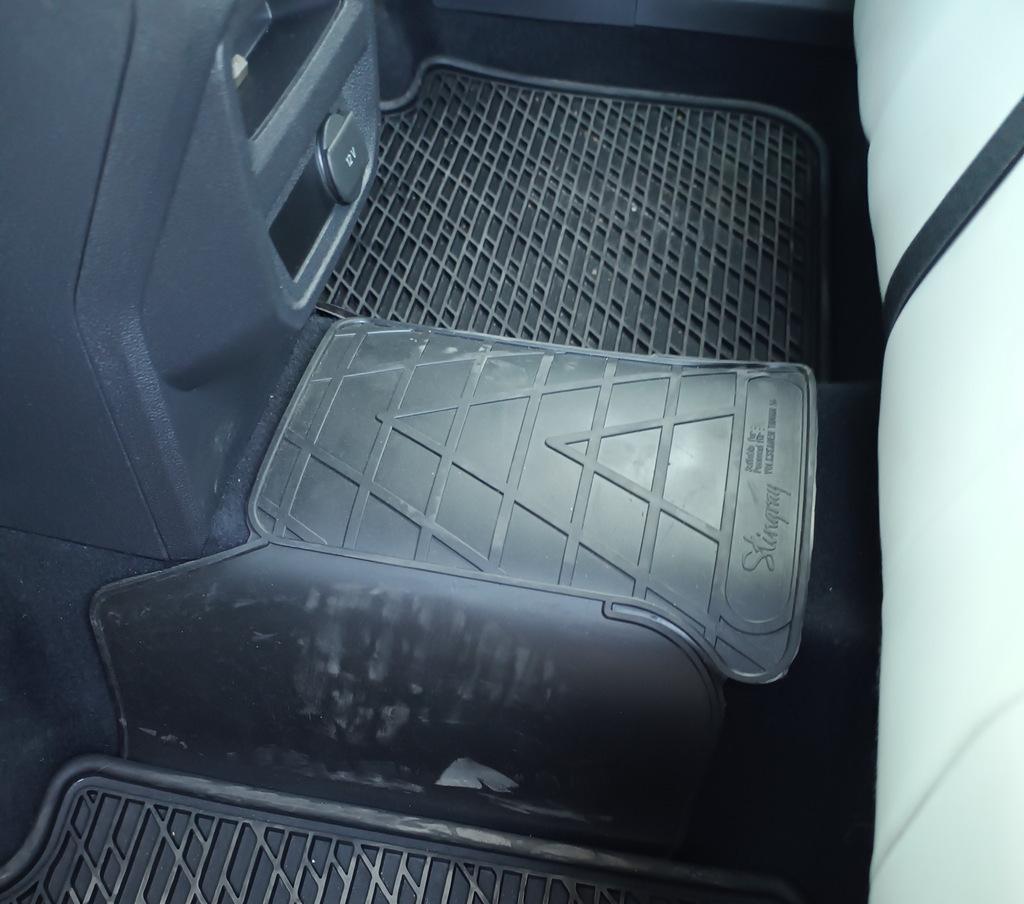 

Задняя перемычка коврик (Stingray Premium) для Volkswagen Tiguan 2016-2023 гг