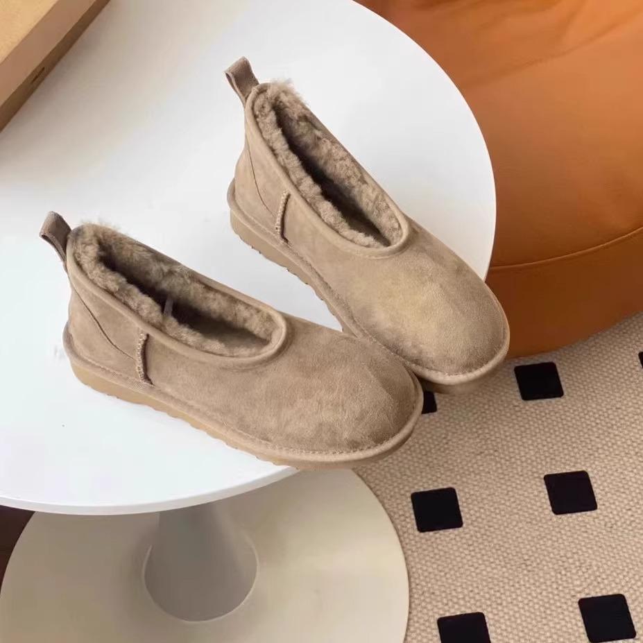 Xiaohongshu Explosion! Fur Integrated Thick-soled Snow Boots Women's 2025 Winter New One-pedal Lazy Shoes Nun Shoes