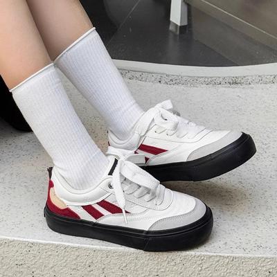 Încălțăminte pentru femei – Adidaşi