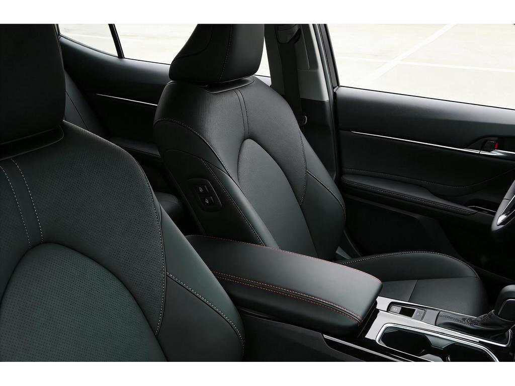 Microfiber Leather Armrest Cover for 2024-2026 Camry 9th Gen - Durable, Wear-Resistant, and Dirt-Resistant.