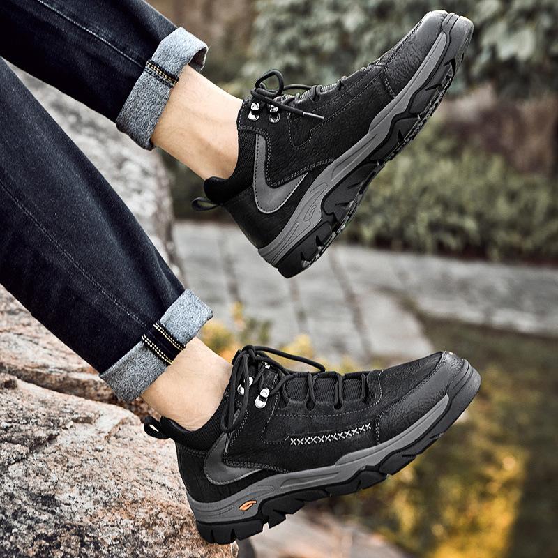 Medium tube hiking shoes rubber non-slip thick-soled casual labor insurance shoes with cotton warm winter snow shoes