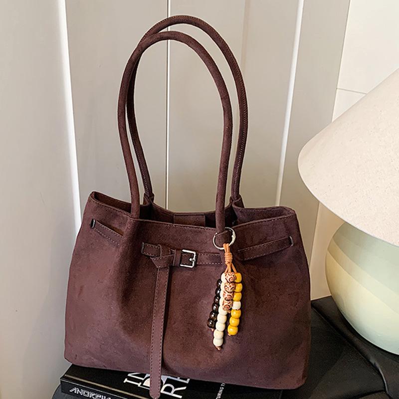 Retro high-value underarm bag women's 2025 new large-capacity suede tote bag simple shoulder commuter bag