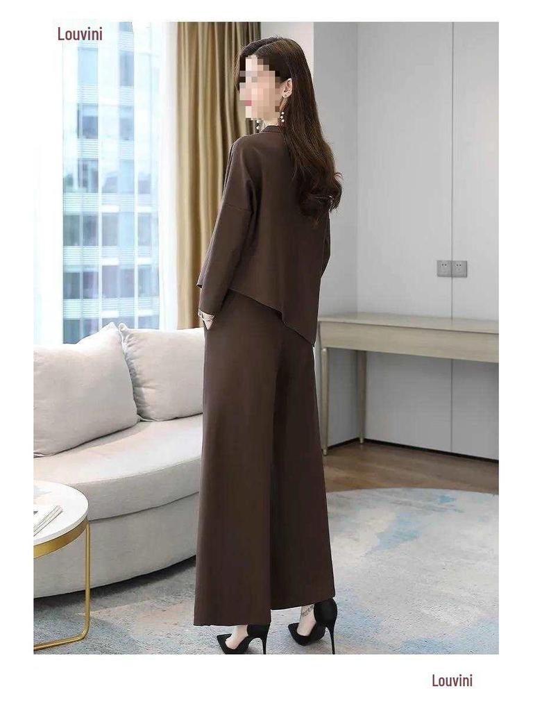 2026 Spring/Autumn Women's Slimming Wide-Leg Pants Skirt Suit - Age-Reducing, Tummy-Concealing, Stylish Two-Piece Set