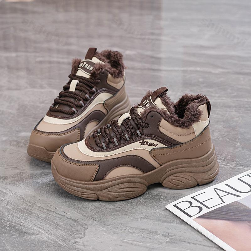 Winter Women's Casual Sports Shoes 2026 Comfortable Anti Slip Outdoor Fashion Retro Warm Plush Vulcanized Shoes Zapatos Mujer