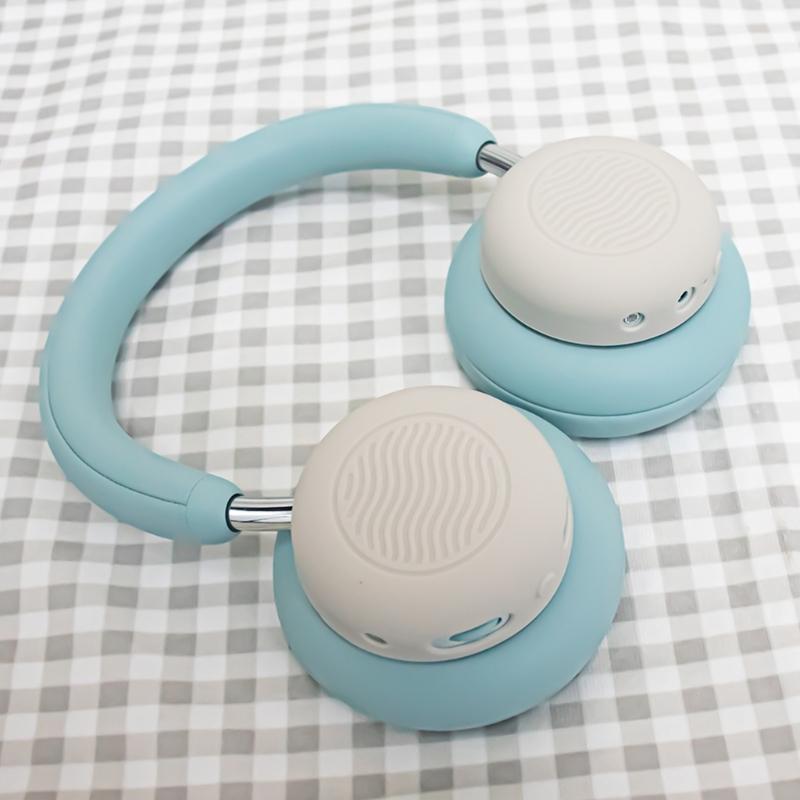 Soft Silicone Headphone Case with Comfortable Grip and AntiSlip Design for Secure Handling During Daily Commute Travel