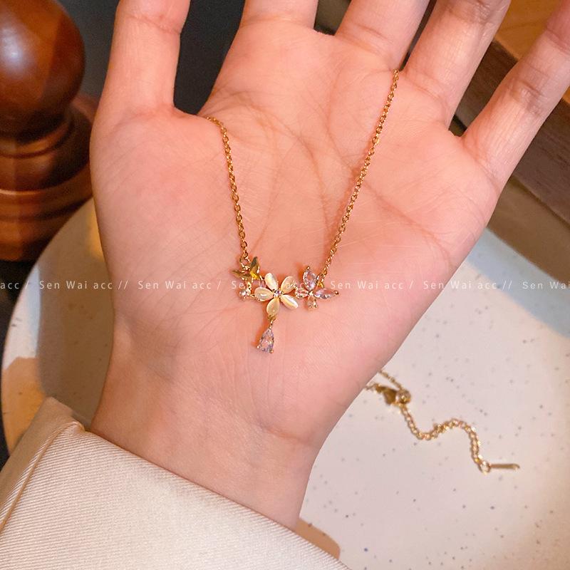 Micro-inlaid zircon butterfly flower necklace women s light luxury design titanium steel clavicle chain with jewelry