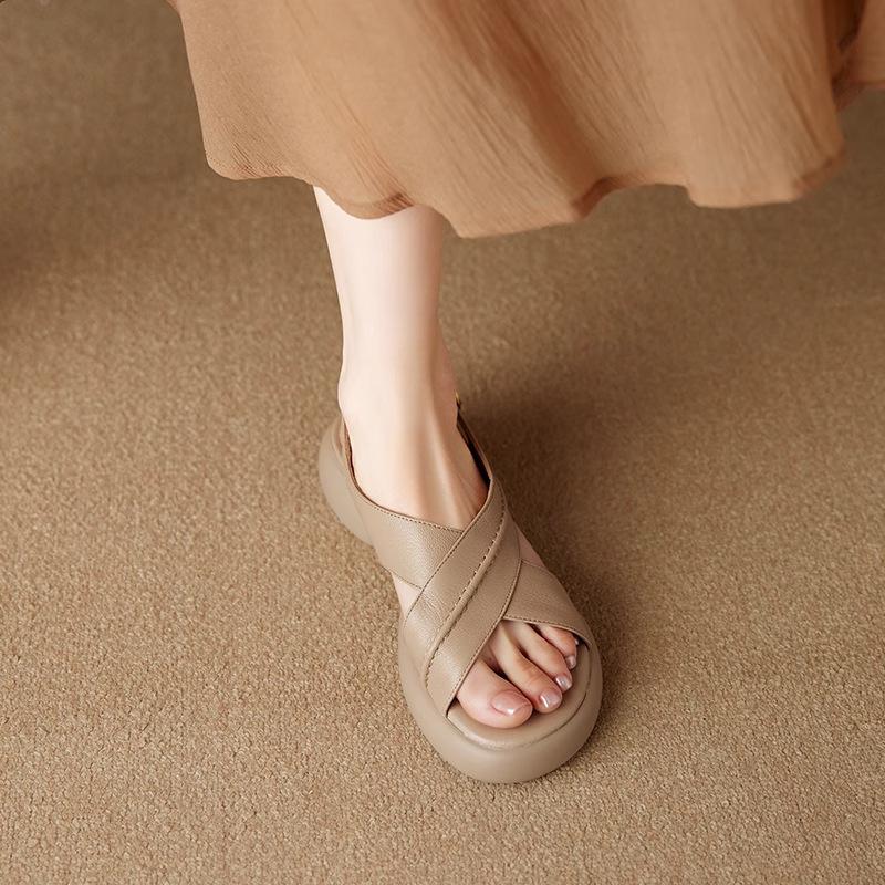 Leather Open-toed Crossed with Platform Sandals for Women's Summer Wear 2025 New One-word Strap Flats with Soft Soles and Skirts