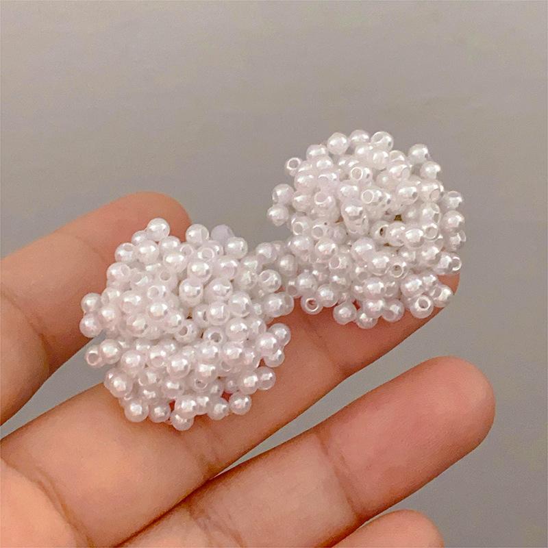 Imitation Baroque Pearl Flower Stud Earrings for Women Luxury Pearl Bead Earrings Personalized Jewelry Accessories