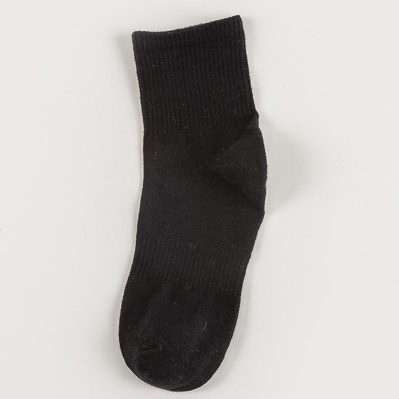 Unisex Black & White High-Elastic Mid-Calf Sports Cotton Socks