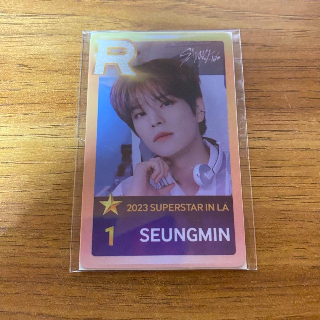 

[ИСПОЛЬЗОВАН] stray kids Sukizu America limited коллекционная карточка SUPERSTAR Seungmin