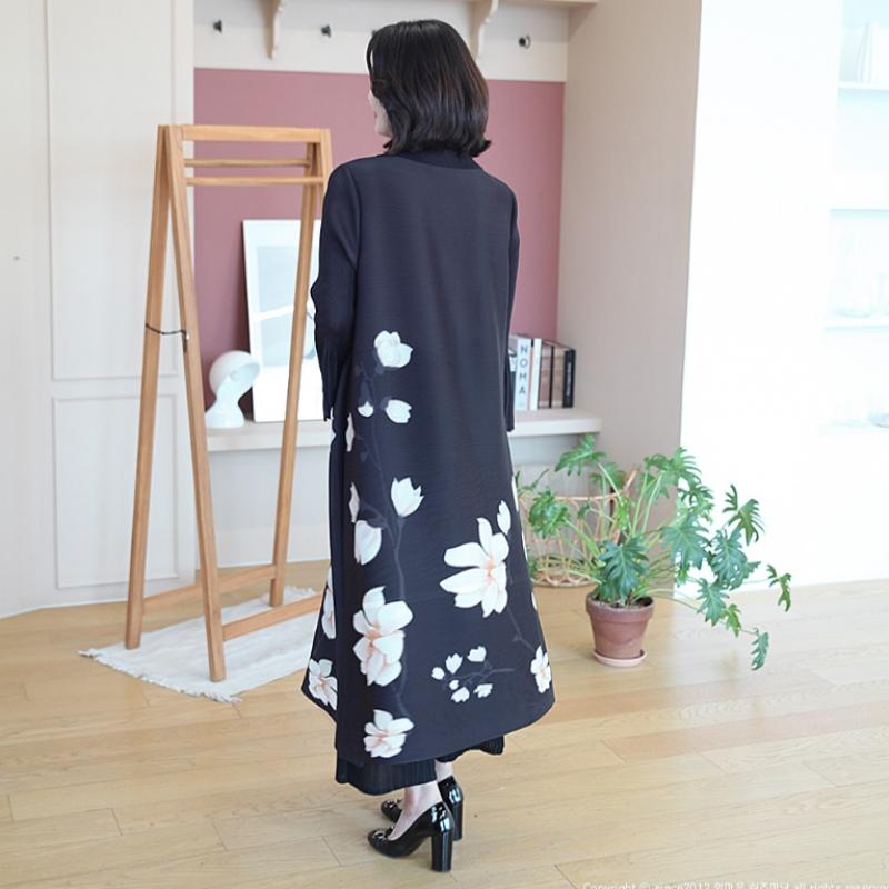 Shiz Madam Women Pleated Jacket Dress N2628