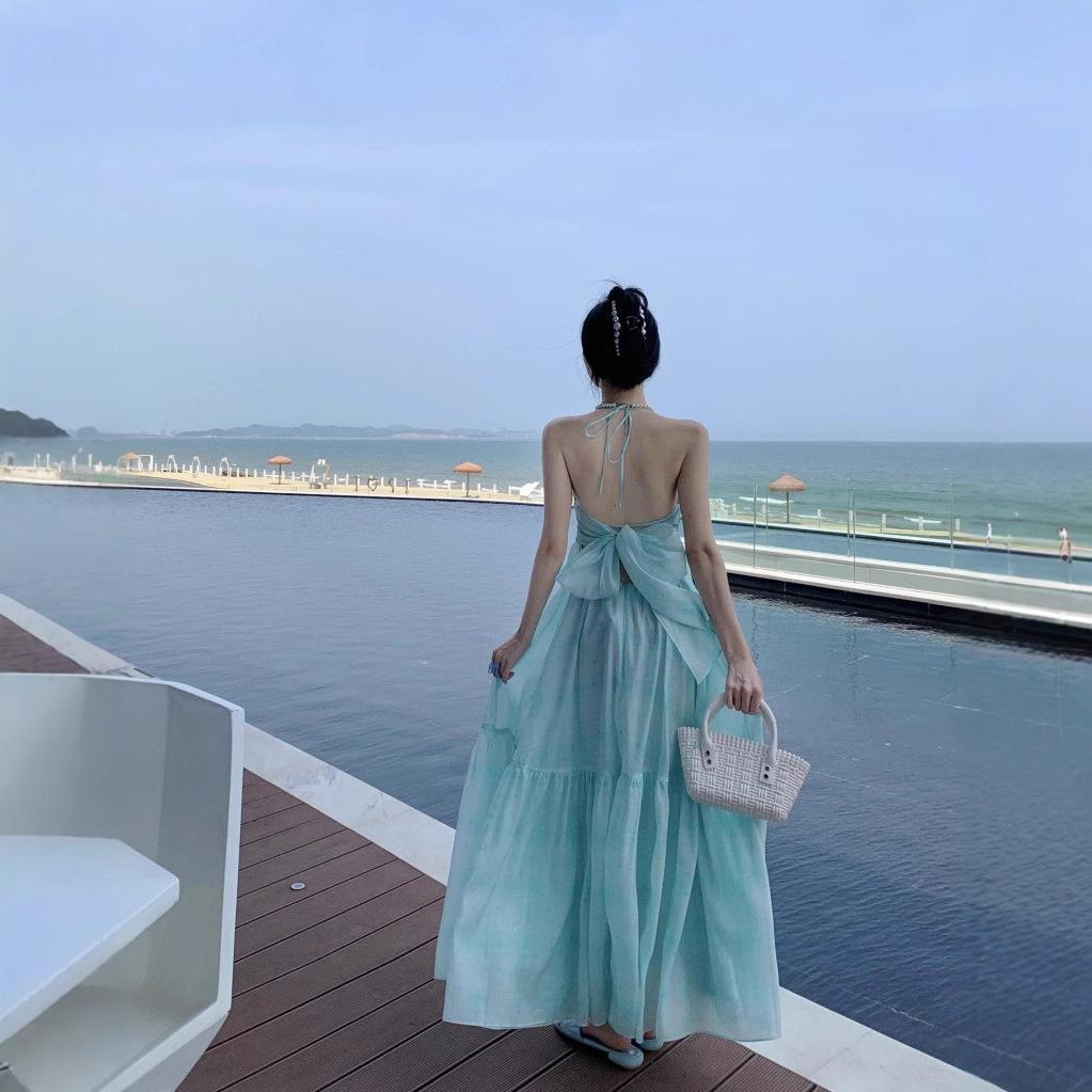 French temperament mint green neck suspender dress women's summer Sanya seaside vacation backless big swing dress
