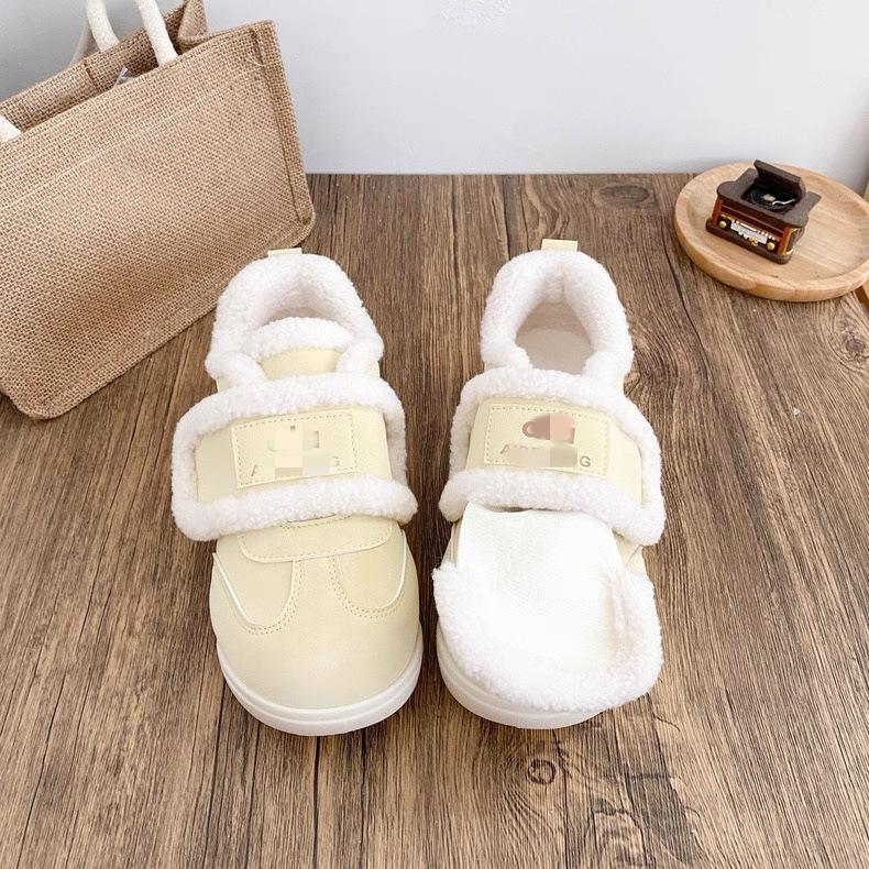 Dicke Sohle Erhöhung Freizeit Sport Board Schuhe Baumwollschuhe Neue Winter Süß Warm Samt Brot Schuhe