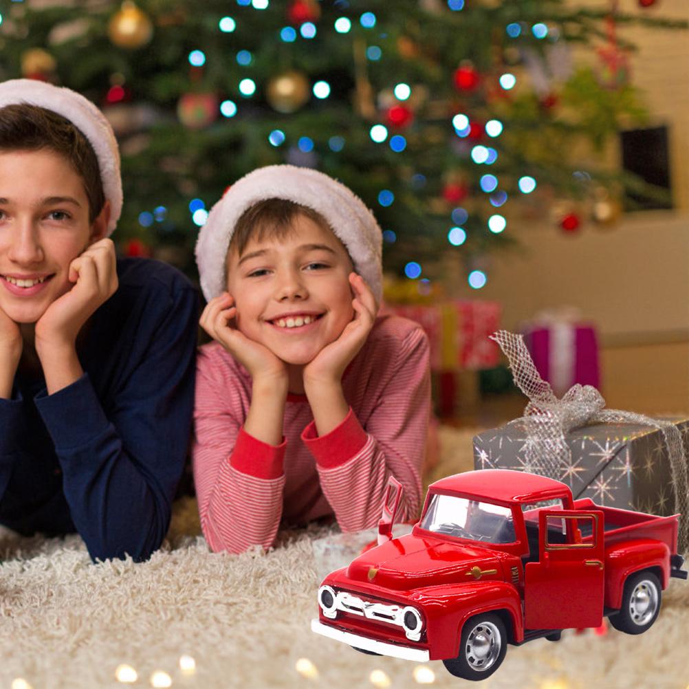 Vintage Red Truck Decor 1:32 Red Metal Pickup Truck Car Model Christmas Decorations for Desktop and