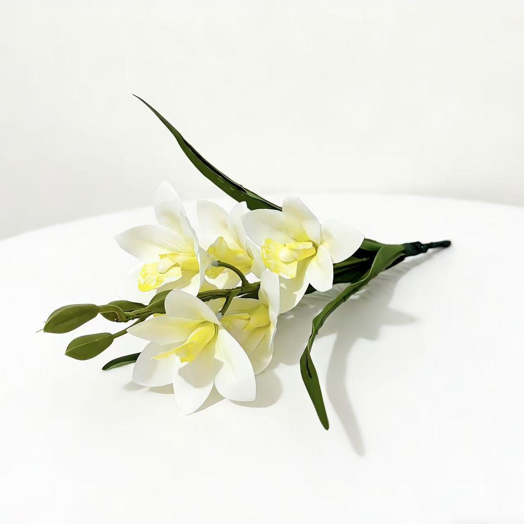 

Artificial Cymbidium Faberi Rolfe Flower For Weddings Outdoor Photography And Home Decoration White