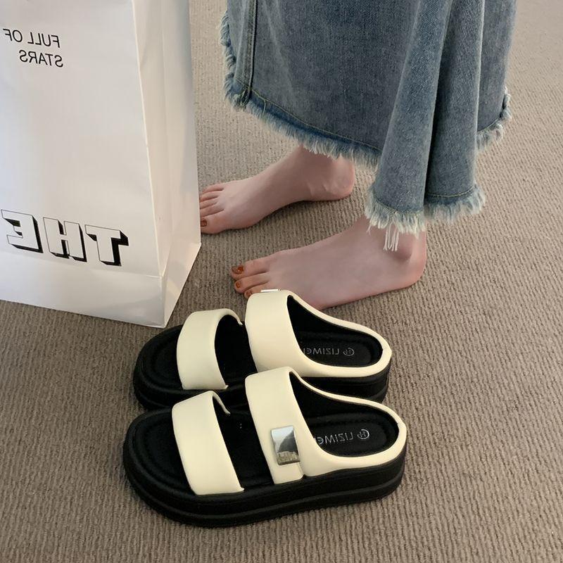 Niche muffin thick-bottomed cool slippers women's summer wear new casual versatile beach one-word cool slippers