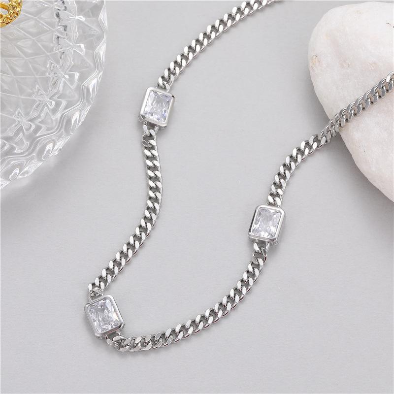 

Versatile Zircon Cuban Clavicle Chain - Unisex European & American High-End Hip Hop Necklace Gold-Plated Copper, High Color Retention