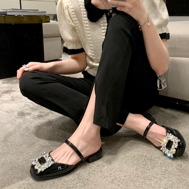 Grape mother 2025 spring and summer new square head shallow mouth Muller single shoes flash diamond square buckle half drag sandals women's thick heel