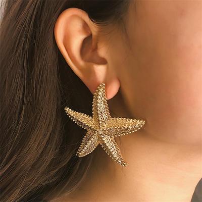 European and American Exaggerated Golden Starfish Earrings Geometric Pentagram Earrings