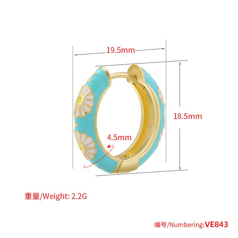ZHUKOU Retro Little Daisy Hoop Earrings Gold Enamel Hoops Women Colorful Women Round Huggie Earrings VE843