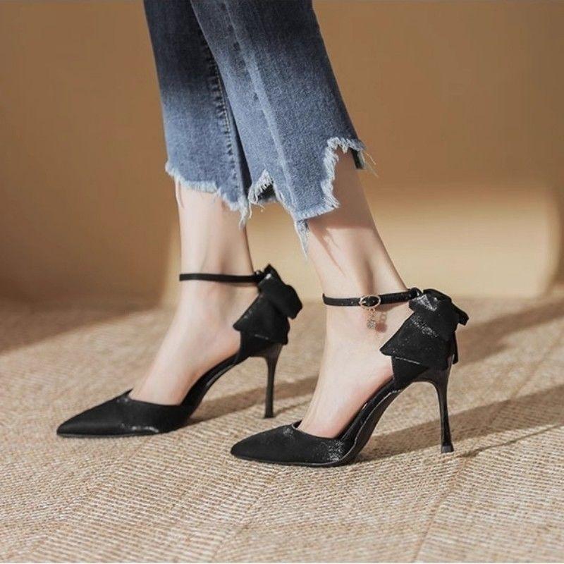 Royal Sister Style Versatile Stiletto High Heels Spring and Summer New French Pearl Hollow Bag Head Sandals Temperament Pointed Single Shoes