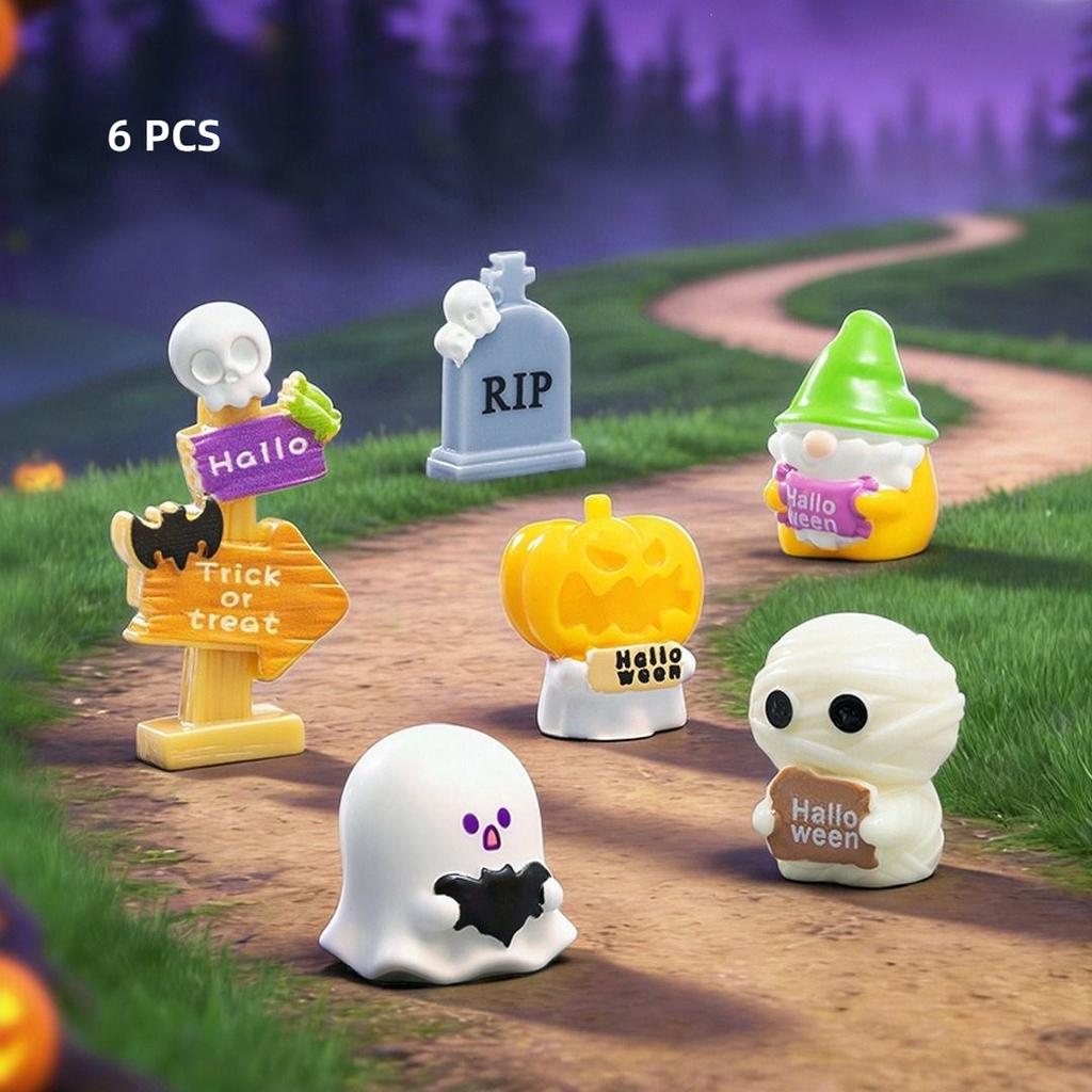 Micro World DIY Mini Halloween Figurine Set
