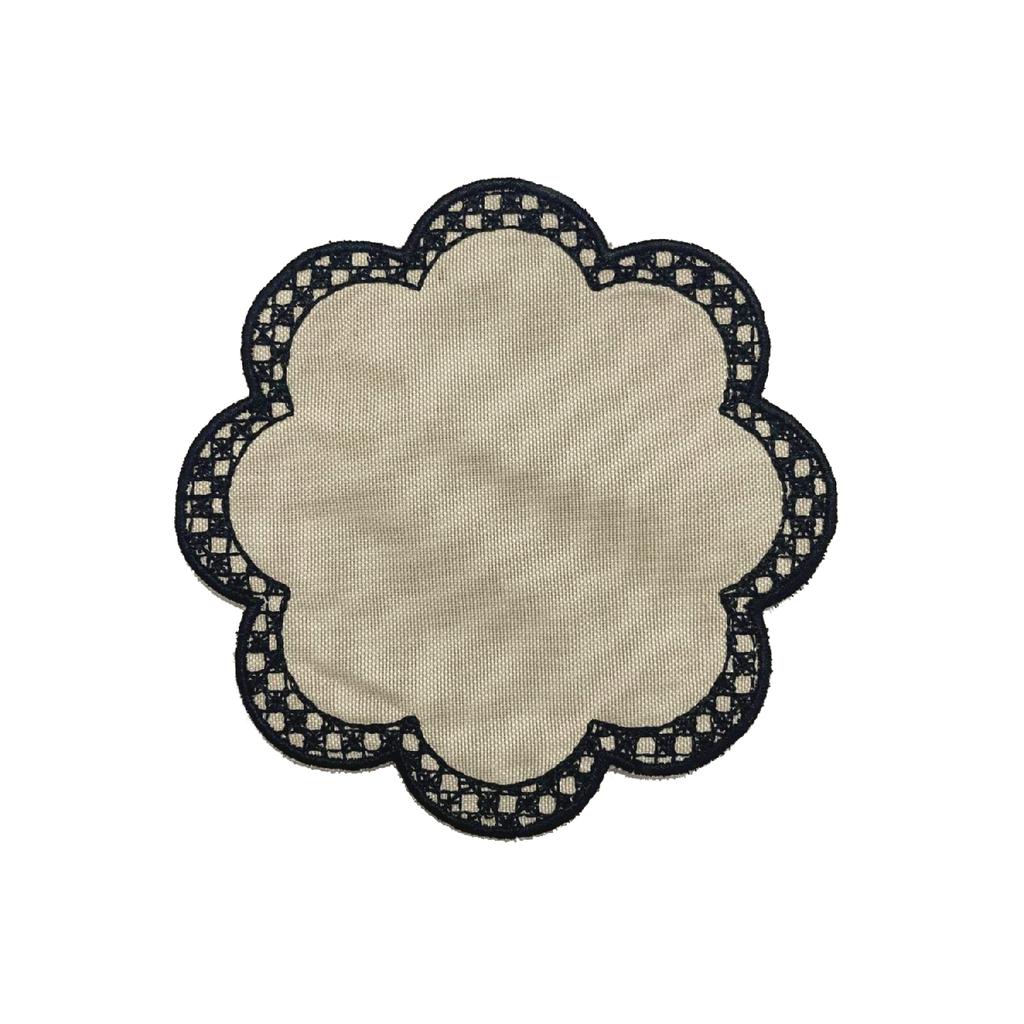 6-teilige Kaffeeservietten aus Filz mit Kreuzstichmuster und Stickerei