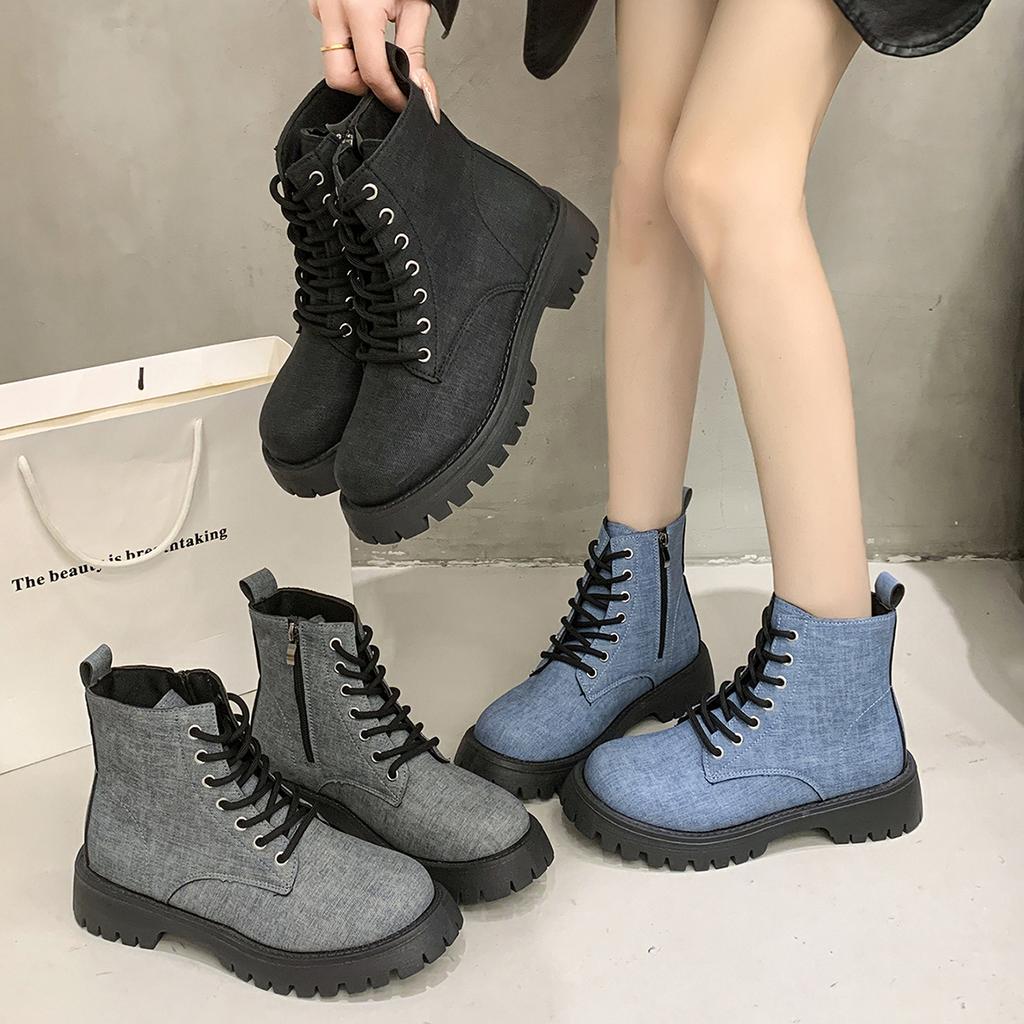 Fashion British Wind Plus Size Thick-soled Short Boots Women Spring and Autumn New Lace Design Solid Color Casual Fashion Boots.