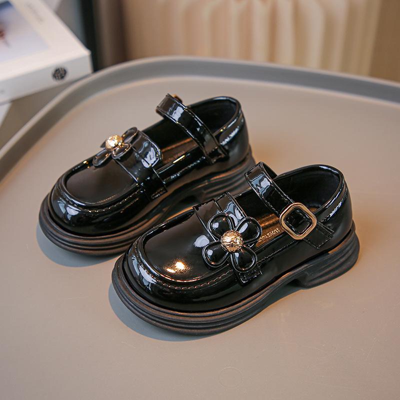 Girls small leather shoes 2025 spring new British style little girl single shoes children black princess shoes loafers