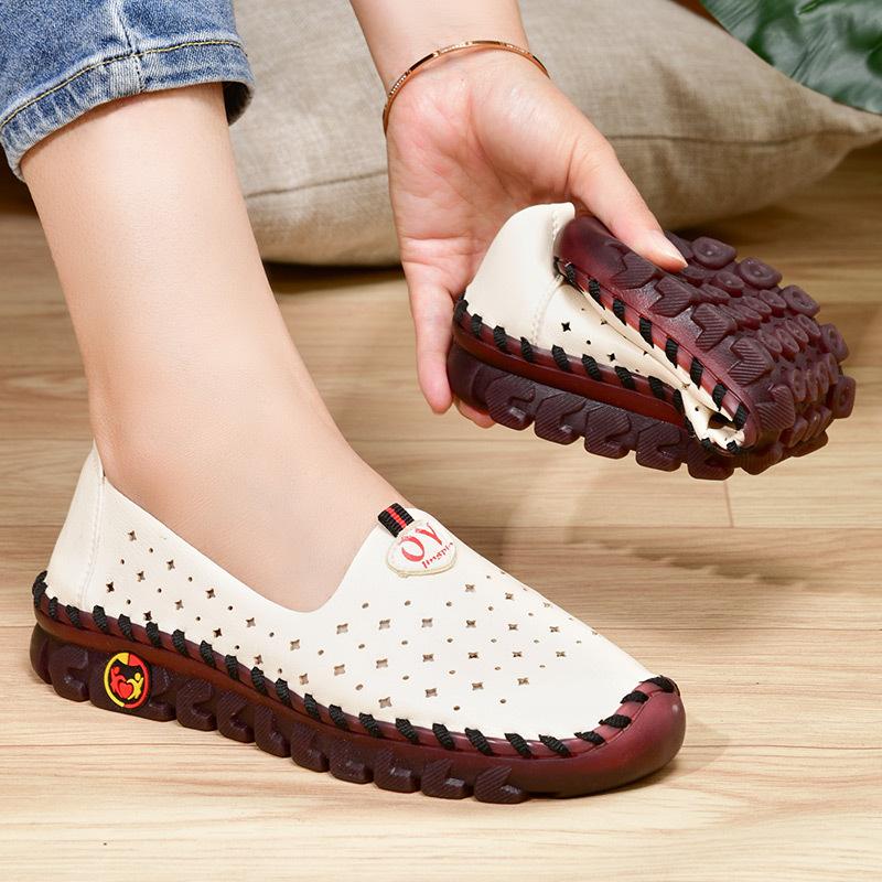 

Mom shoes spring summer 2025 new sandals women s casual shoes leather is not tired feet beef tendons flat bottom women s shoes are comfortable 35