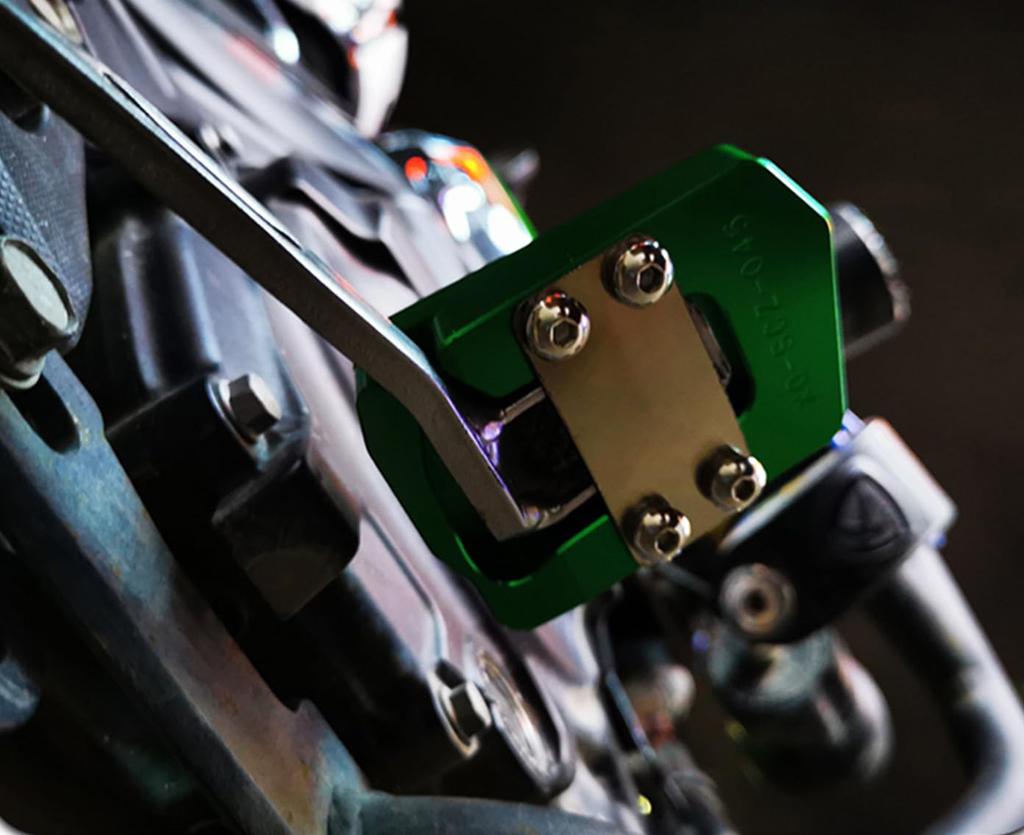 Motorcycle Brake Pedal Motorcycle Parts For Kawasaki Ninja 400 Z400 (2018-2023) ZX25R ZX4R ZX4RR Extended Plate (Red)