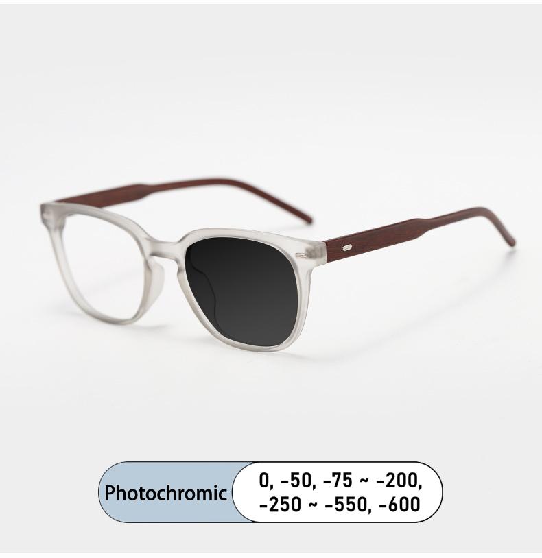 Brand Design Japanese-Style Square Rivets Frame Myopia Glasses Prescription Photochromic Anti Blue Ray Women Nearsight Eyewear