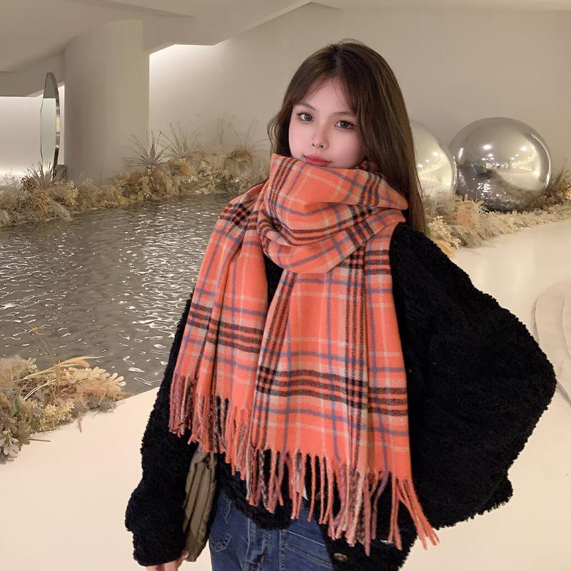 Plaid scarf women's winter Korean version of the new versatile British tassel thickened imitation cashmere warm student scarf