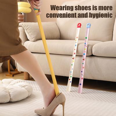 Long Handle Shoehorn Polka Dot 63cm Plastic Shoehorn Extended No Bend Shoehorn for Elderly Pregnant Women Home Use