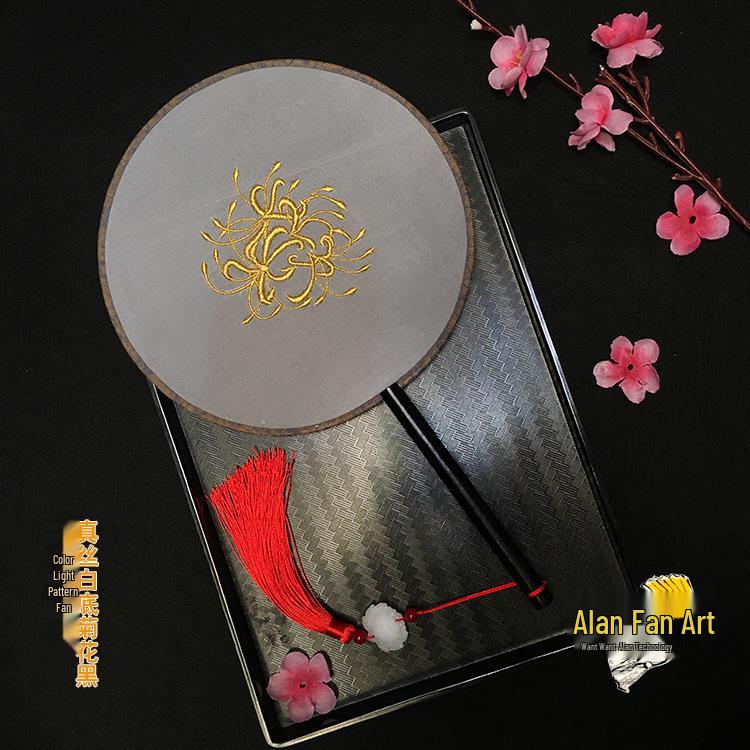 Éventail rond en soie rouge Hanfu ancien, orné d'un long pompon, pour la mariée.