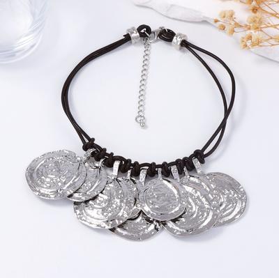 Trend Light Luxury Retro Pleated Alloy Round Coin Multi-layer Leather Rope Necklace, Casual Daily Woman