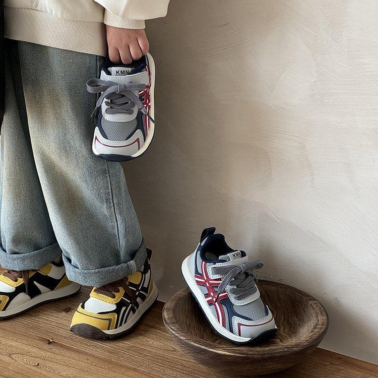 

Детские кроссовки Forrest Gump 2025 осень новые мальчики сетчатые спортивные кроссовки папины кроссовки трендовый бренд девочки универсальная повседневная обувь 36 yards inner length 22.4cm серый