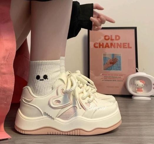 Fashion Women Platform Sneakers Star Design Lace Up Skateboard Flat Outdoor Comfortable Running Sports Shoes Tennis Jogging Sneakers