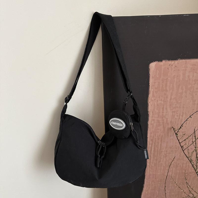 

Летняя популярная универсальная повседневная практичная большая вместимость однотонная сумка на плечо под мышку для поездок на работу, сумка-мессенджер для учебы, женская чёрный