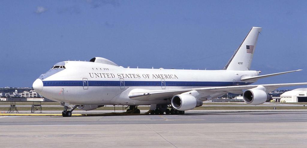 Hasegawa US Air Force Advanced Airborne Command Post Plastic Model 10809 1/200 E-4B