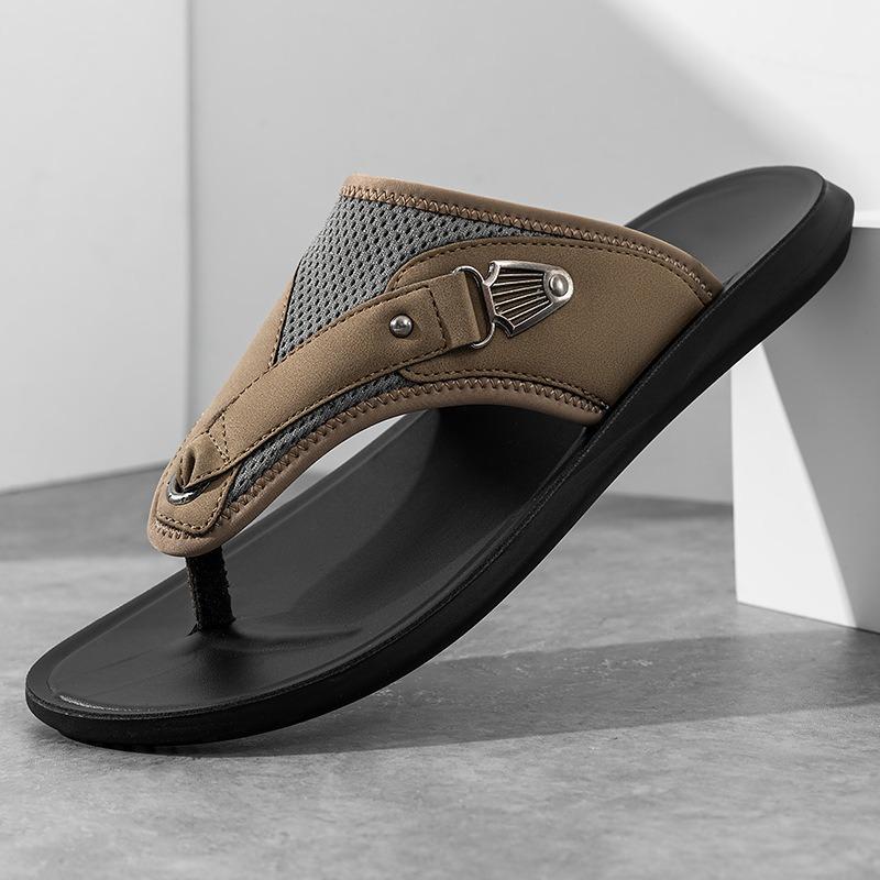 Men's Slippers High Quality Leather Sandals 2025 Summer New Men's Flip Flops Outdoor Casual Beach Slippers for Men Flat Sandals