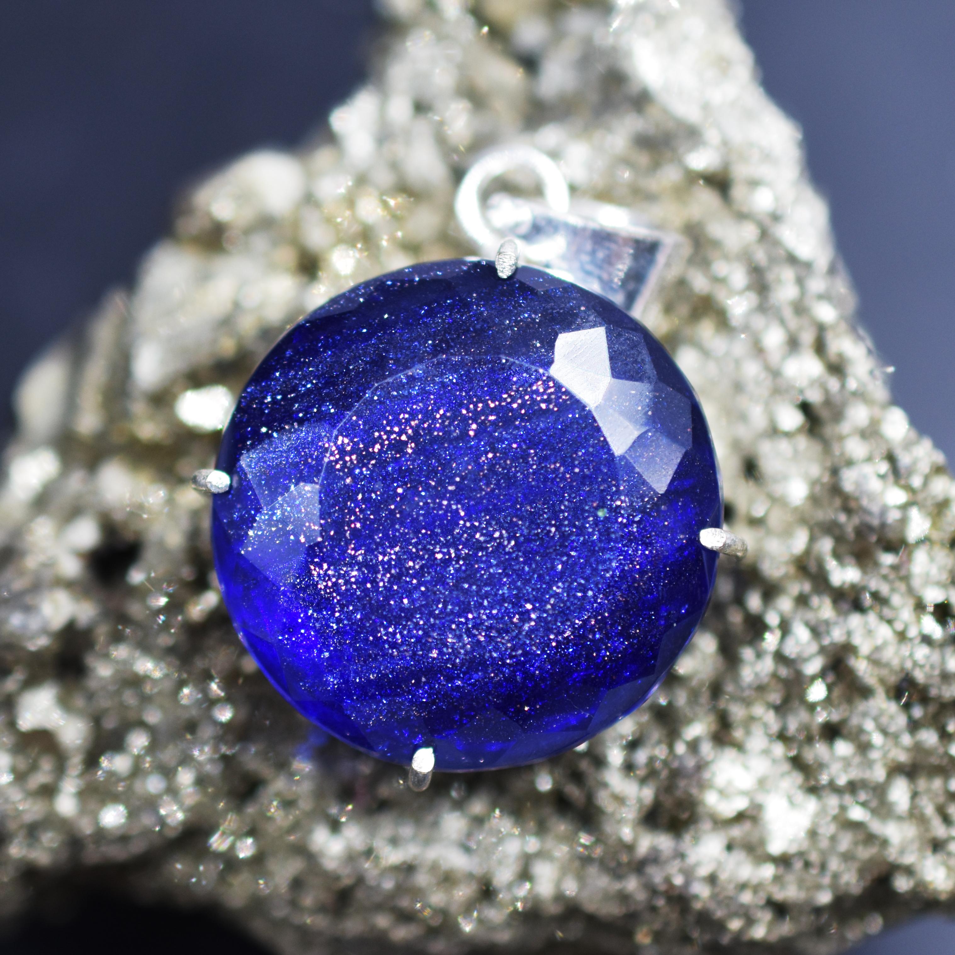 

Certified 94.85 Ct Natural Blue Sandstone Pendant 925 Sterling Silver Gemstone my-352-k 41.0 mm approx синій