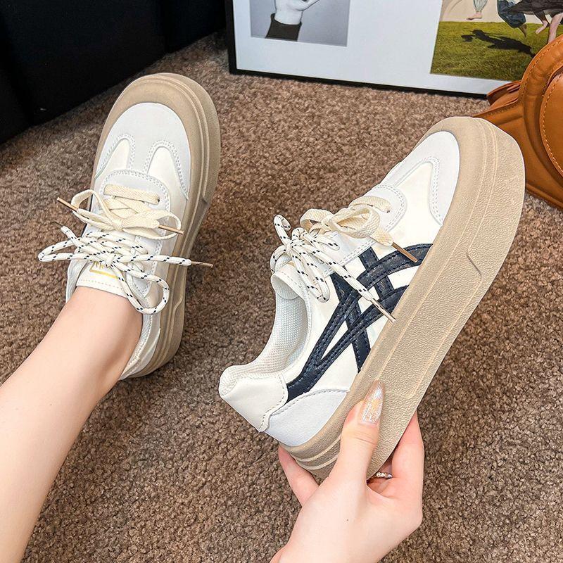 Schmutzabweisende vielseitige moralische Erziehung 2025 beliebte atmungsaktive Studenten-Sportschuhe trendige Board-Schuhe superweiche neue lässige kleine weiße Schuhe