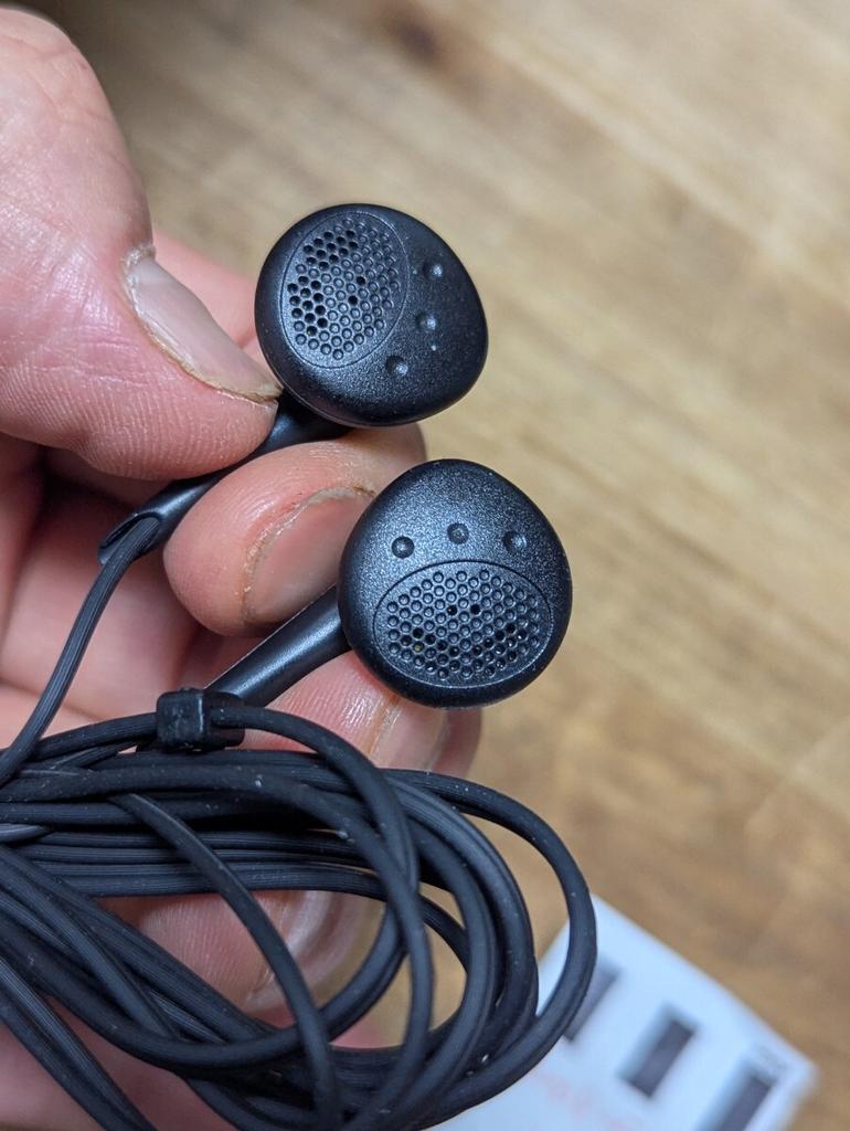 SONY MDR-E0921 Earphones Excellent Condition