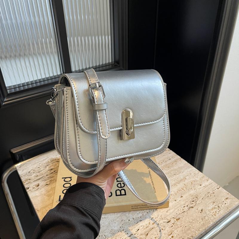 Bag Women's New Fashionable Versatile Shoulder Small Square Bag Messenger Bag