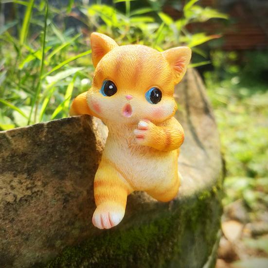 Animal Decorative Statue Mini Cat Dog Resin Ornament Compact Design Flower Pots