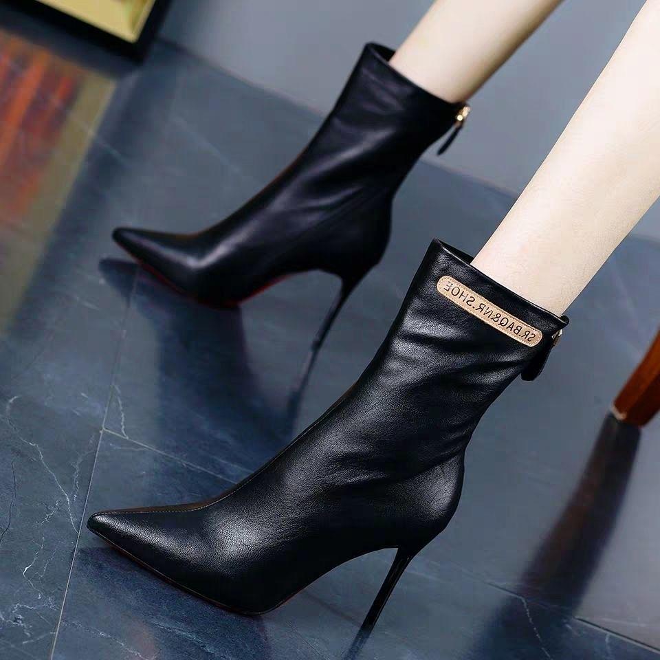 

Nude Fleece-Lined Pointed Toe Stiletto Ankle Boots with Slant Zipper - Women s Fashionable Winter Mid-Calf Heel Boots. Size 34
