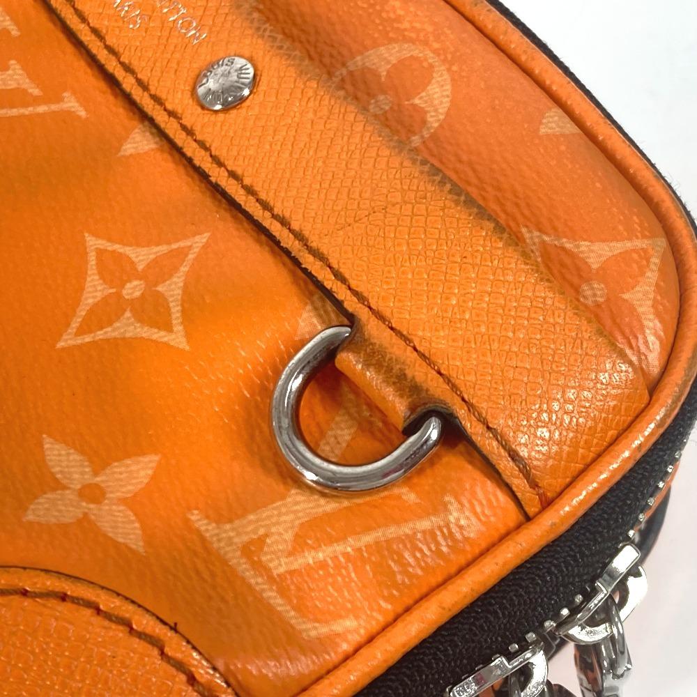 Louis Vuitton M31073 Taigalama Alpha Wearable Wallet NV Pochette Shoulder Bag