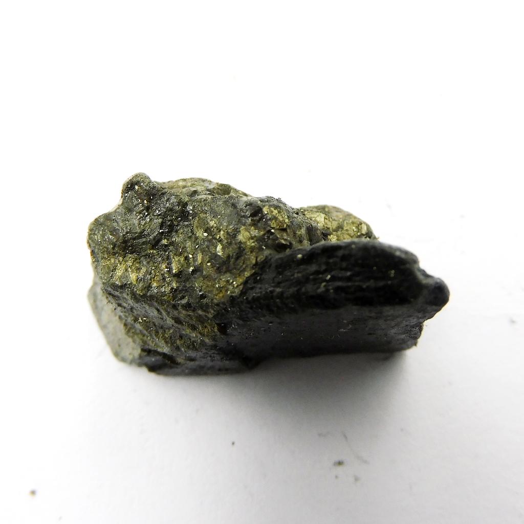 Natural Pyrite Loose Gemstone Rough 62.15 Ct Cleavage Golden Brilliant for Gemstone Collections